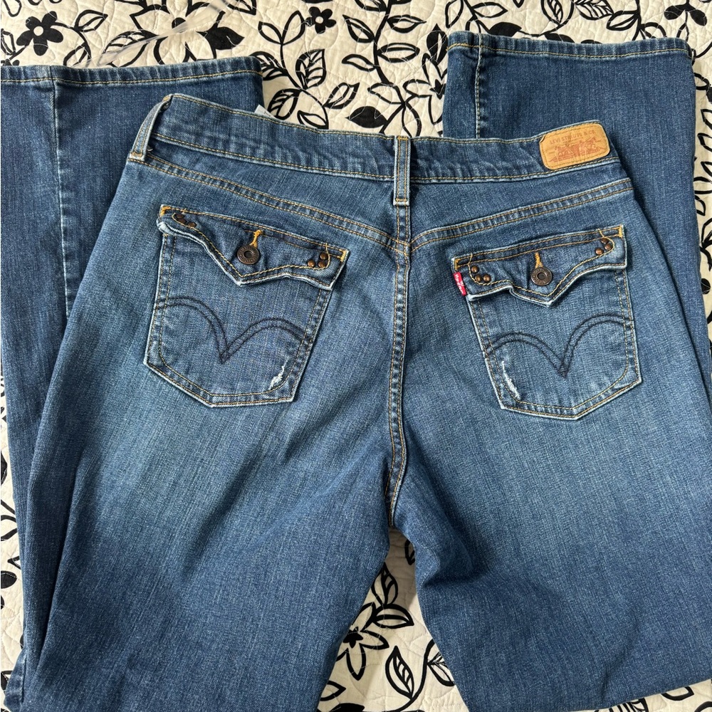 ❤️ (1)Ladies Levi’s jeans, size 10medium. Great condition. No tears or wear - Picture 9 of 13